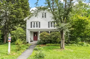 46 Broad St, Barre, MA 01005 - Photo 1