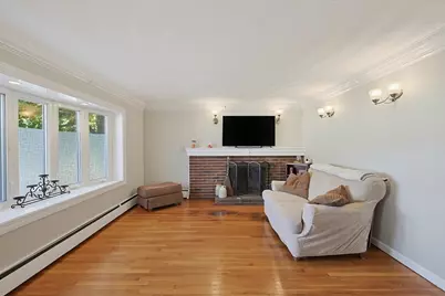 122 Westview Dr, Norwood, MA 02062 - Photo 2