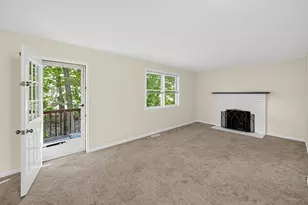 8 Mahogany Run, Leominster, MA 01453 - Photo 2