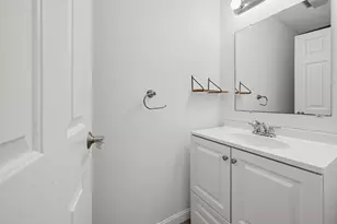 8 Mahogany Run, Leominster, MA 01453 - Photo 12