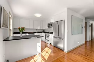 28 Elm St, Manchester by the Sea, MA 01944 - Photo 4
