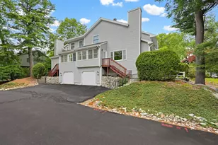 81 Arrowhead Cir, Ashland, MA 01721 - Photo 2
