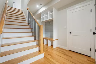 30 Maple St #2, Waltham, MA 02453 - Photo 6