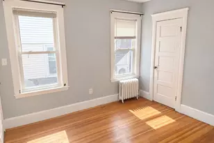 23 Oakland St, Watertown, MA 02472 - Photo 6
