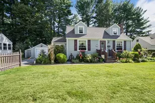 28 Londonderry Rd, Framingham, MA 01701 - Photo 1