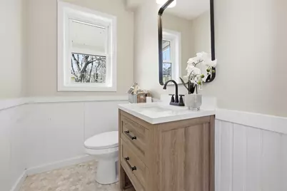 36 Central St, Auburn, MA 01501 - Photo 24
