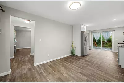1100 Roosevelt Ave, Springfield, MA 01109 - Photo 10