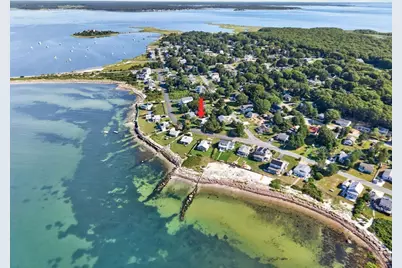 27 Alder St, Fairhaven, MA 02719 - Photo 6