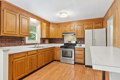 136 Ridge Rd, Marlborough, MA 01752 - Photo 10