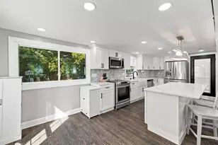 141 Moncrief Rd, Rockland, MA 02370 - Photo 4