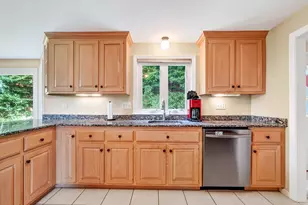 27 Field Pond Rd, Milford, MA 01757 - Photo 10