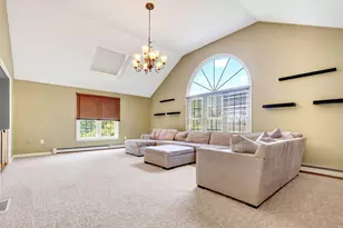 27 Field Pond Rd, Milford, MA 01757 - Photo 4