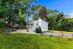 15 Sharyn Cir, Lowell, MA 01852 - Photo 2