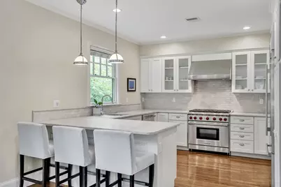 131 Winchester St #131, Brookline, MA 02446 - Photo 6
