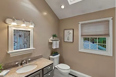 7 Doucette Dr, Marlborough, MA 01752 - Photo 28