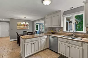 7 Doucette Dr, Marlborough, MA 01752 - Photo 8