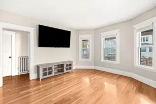 20 Bowen Ave, Medford, MA 02155 - Photo 10
