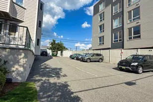 624 Boston Ave, Medford, MA 02155 - Photo 16