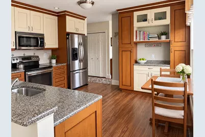 36 Bay Pointe Dr Ext #36, Wareham, MA 02532 - Photo 2