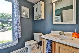 720 Hypine Rd, Dracut, MA 01826 - Photo 10