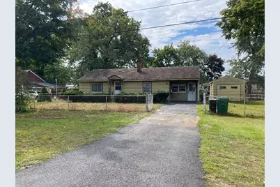 732 James Street, Chicopee, MA 01020 - Photo 2