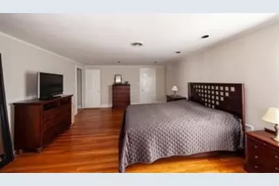 10 Duxbury Rd #10, Newton, MA 02459 - Photo 10