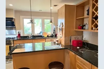 10 Duxbury Rd #10, Newton, MA 02459 - Photo 6