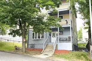 11 Leon St, Worcester, MA 01604 - Photo 2