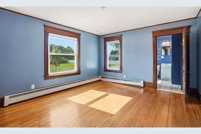 24 Sugarloaf St, Deerfield, MA 01373 - Photo 10