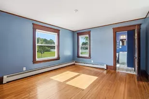 24 Sugarloaf St, Deerfield, MA 01373 - Photo 10