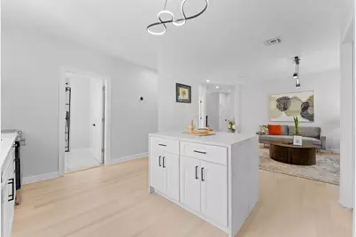 446 Broadway #2, Somerville, MA 02145 - Photo 4