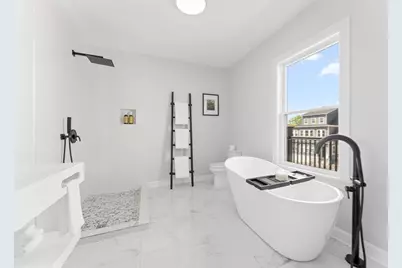 446 Broadway #2, Somerville, MA 02145 - Photo 12