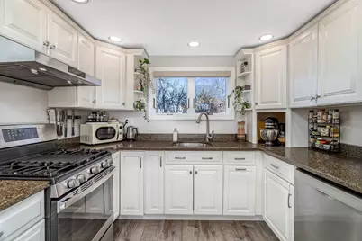 431 Massasoit Rd #2, Worcester, MA 01604 - Photo 8