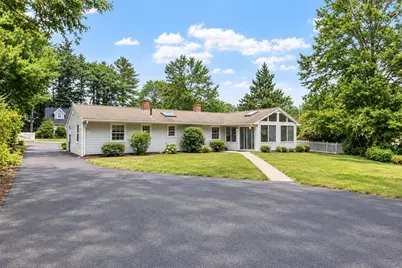 4 Algonquin Rd, Chelmsford, MA 01824 - Photo 1