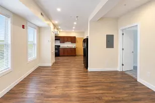 178 University Ave, Lowell, MA 01854 - Photo 2