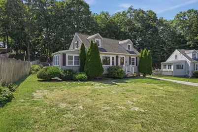 23 Mayflower Road, Woburn, MA 01801 - Photo 2
