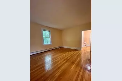 53 Oakland St #B, Medford, MA 02155 - Photo 6