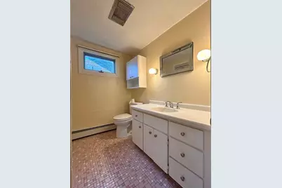 53 Oakland St #B, Medford, MA 02155 - Photo 10