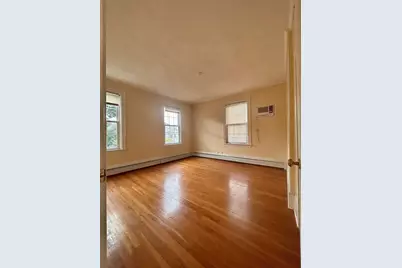 53 Oakland St #B, Medford, MA 02155 - Photo 12