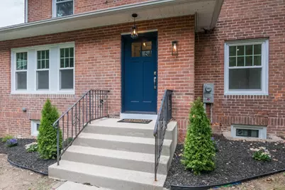 41 Dartmouth St, Holyoke, MA 01040 - Photo 2