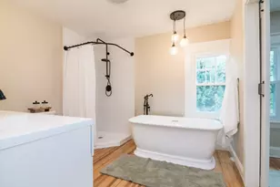 41 Dartmouth St, Holyoke, MA 01040 - Photo 30