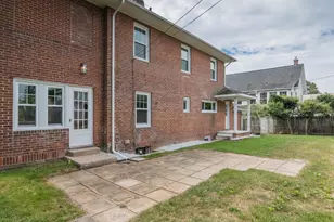 41 Dartmouth St, Holyoke, MA 01040 - Photo 36