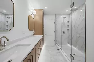 421 E 6th St, Boston, MA 02127 - Photo 22