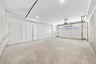 421 E 6th St, Boston, MA 02127 - Photo 36