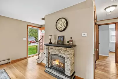 254 McCarthy Ave, Chicopee, MA 01020 - Photo 12