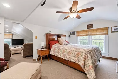 28 Dalton Pl, Springfield, MA 01109 - Photo 16