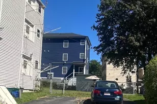 7 Maxwell St, Worcester, MA 01607 - Photo 4