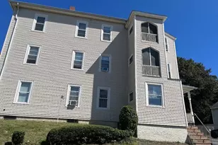 7 Maxwell St, Worcester, MA 01607 - Photo 2
