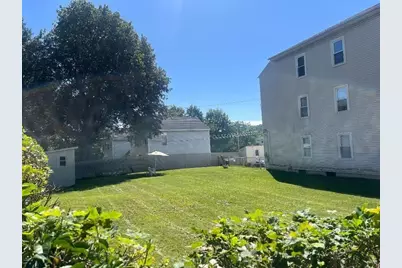 7 Maxwell St, Worcester, MA 01607 - Photo 6