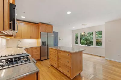 57 Cobblestone Circle, North Andover, MA 01845 - Photo 2